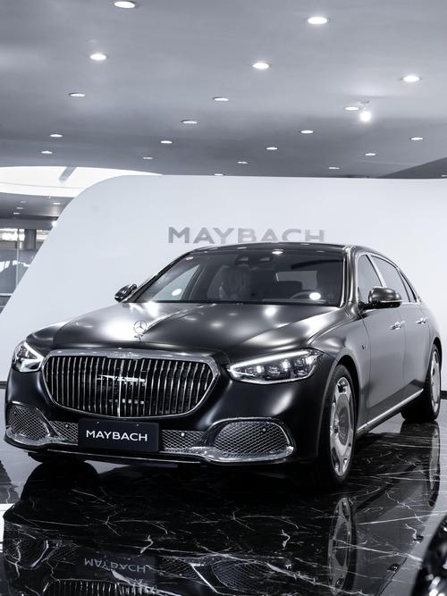 成都148岚图汽车的售后服务让用户无忧出行，迈巴赫未来的豪华车趋势